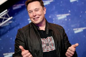 Elon Musk compra Twitter por 44 millones de dólares