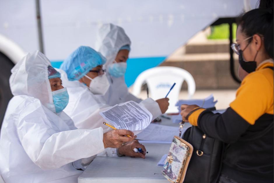 ¡Cifra récord! Guatemala realiza 21 mil pruebas por primera vez en la pandemia