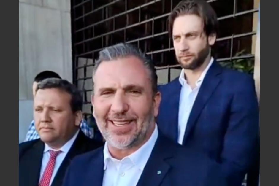 El amparo que presentó Roberto Arzú contra el TSE y Alejandro Giammattei