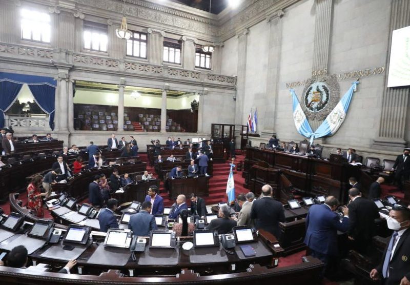 Aplanadora en el Congreso autoriza más de Q5 mil millones para ONG